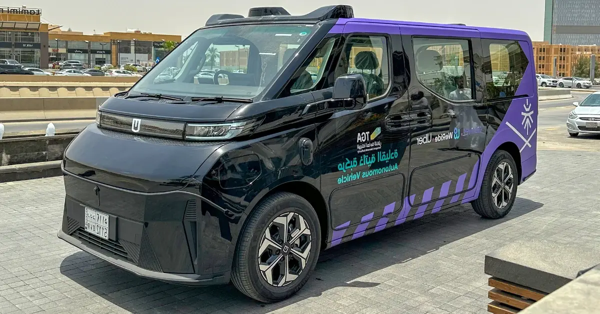 WeRide تحصل على أول تصريح روبوتاكسي في السعودية — بداية تحول النقل في الرياض والأماكن الحيوية